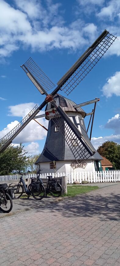 Eine Windmühle.