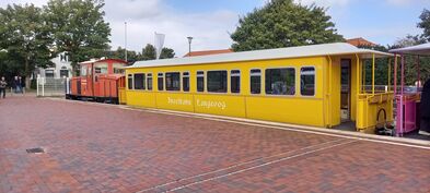 Die gelbe Inssselbahn von Langeoog.