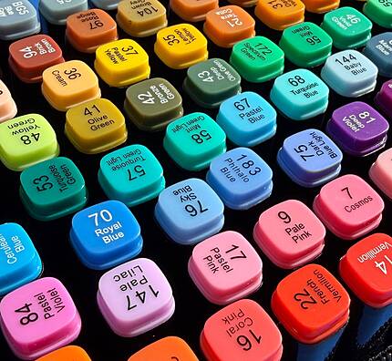 Viele bunte Stifte.