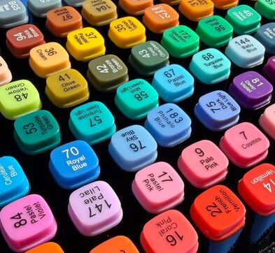 Viele bunte Stifte.