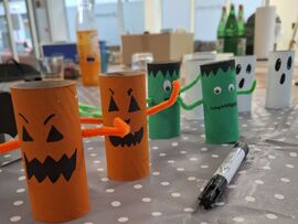 Halloween-Vorbereitungen in der Tagesbetreuung Menden