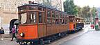 Eine alte Straßenbahn.