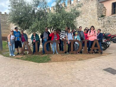 Gruppenfoto am Schild von Alcudia.