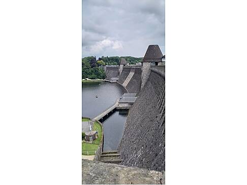 Staumauer dess Möhnesees