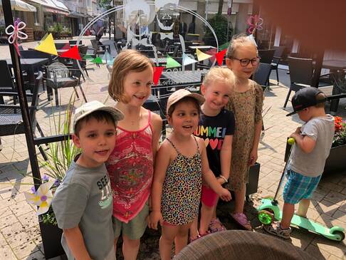 Gruppenfoto der Kinder