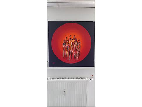 Ein rot/schwares Bild mit abstrakten Personen.