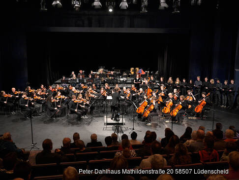 Puplikum und Orchester