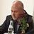 Stephan Thiel sitzt.