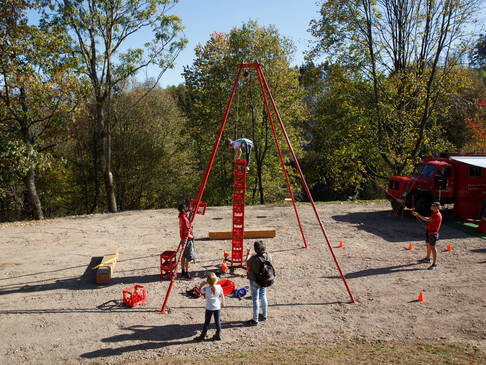 Kinder auf Spielplatz