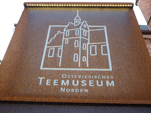 Ein Buch des ostfriesischen Teemuseums.