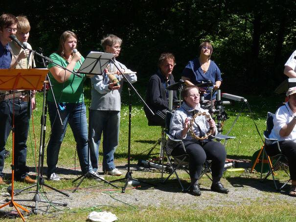 Musikband Eygelb bei der Lebenshilfe Lüdenscheid - Märkischer Kreis