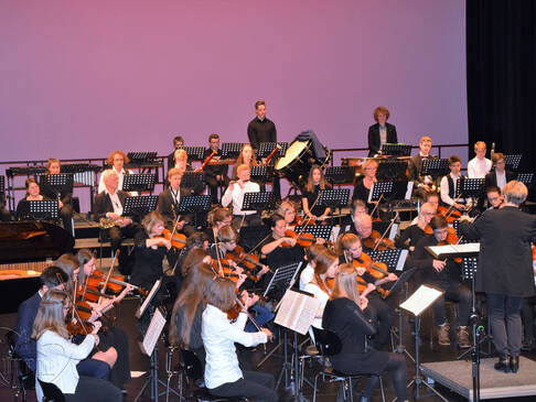 Ein Orchester.