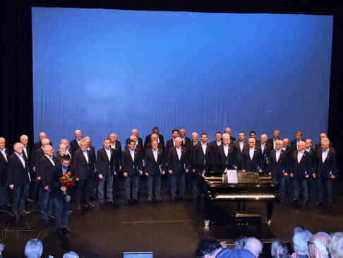 Ein Chor.
